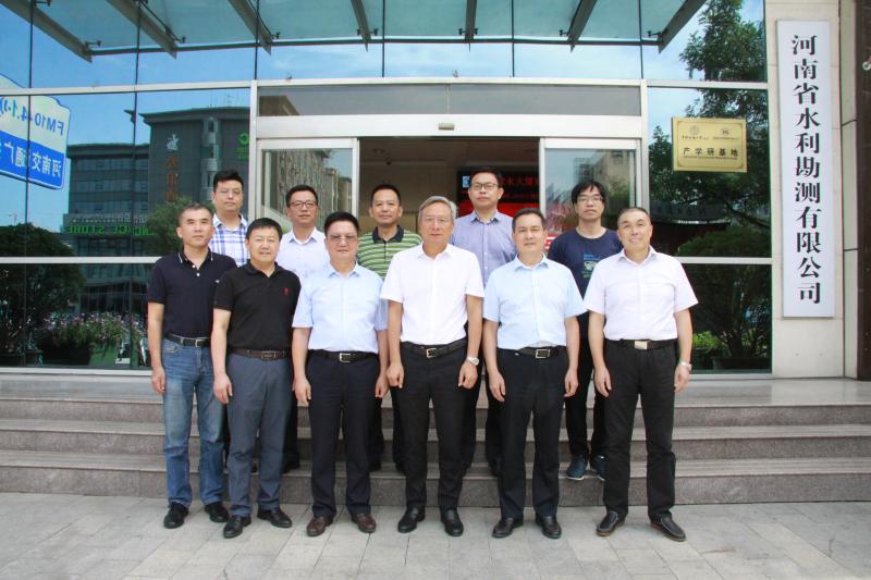 江蘇省工程勘測研究院有限責(zé)任公司董事長兼總經(jīng)理李輝一行來公司考察交流 江蘇省工程勘測研究院有限責(zé)任公司董事長兼總經(jīng)理李輝一行來公司考察交流